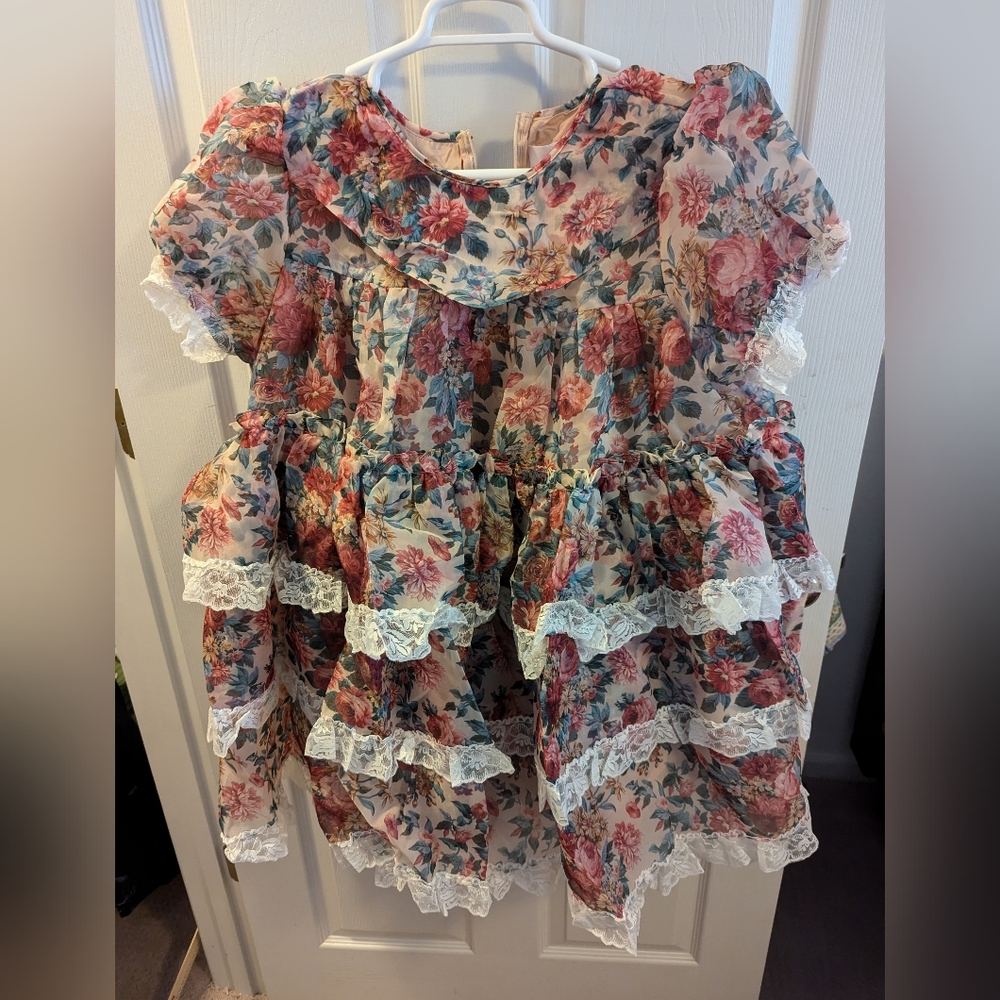 Selkie Babydoll Sleeper Grandma's Couch Print NWOT